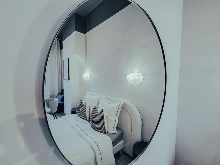 Suite Opium Lyon Exterior photo