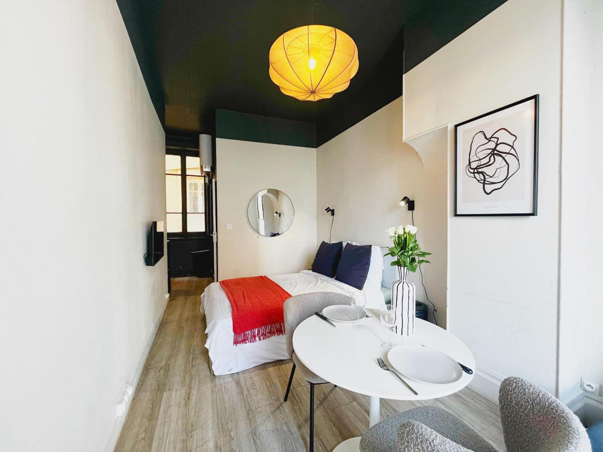 Suite Opium Lyon Exterior photo